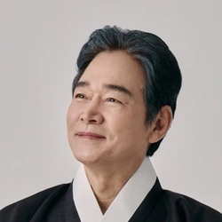 정보석