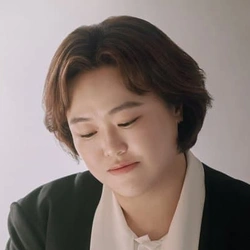김아영
