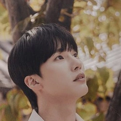 문성일