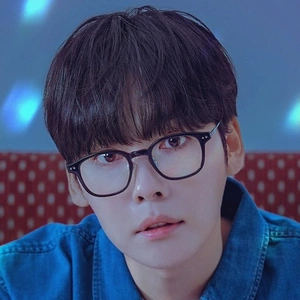 김진우