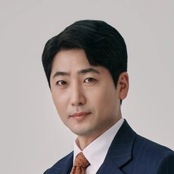견민성