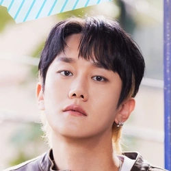 김찰리