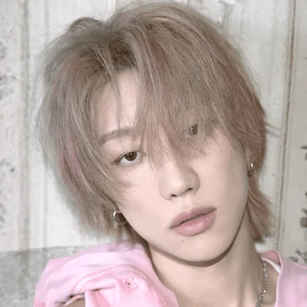 디에잇(THE 8)
