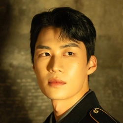 김태헌