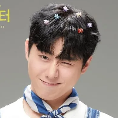 김민강