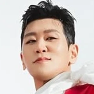 강홍석