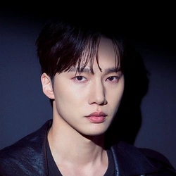 문성일