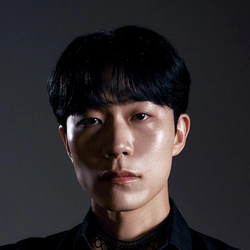 엄정욱