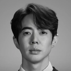 이강욱