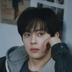 동현