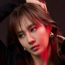 권유리
